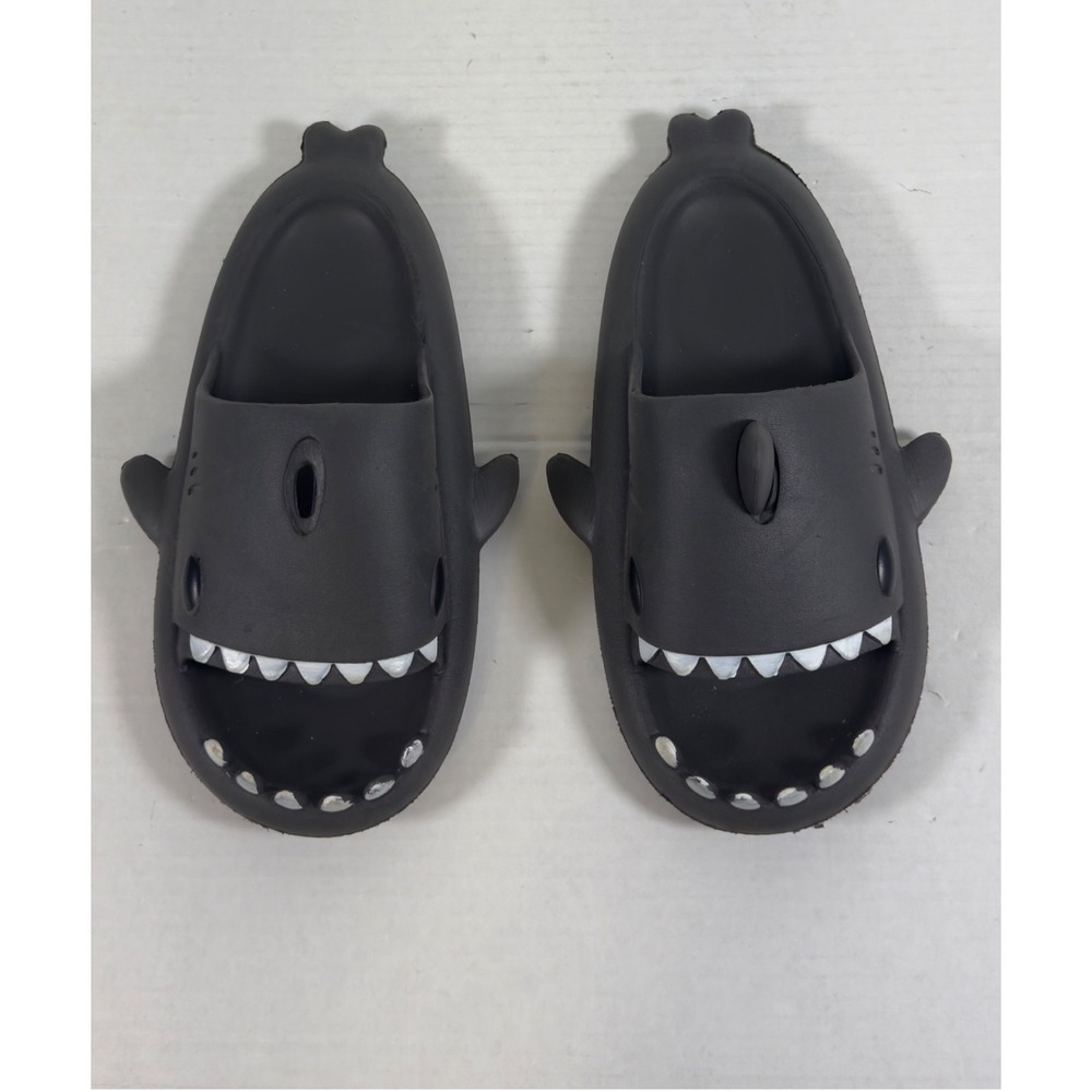 Crayon Friends Shark Slides‎ Unisex EU 38-39 Dark Grey Good Novelty Sandals